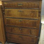 586 1081 CHEST OF DRAWERS